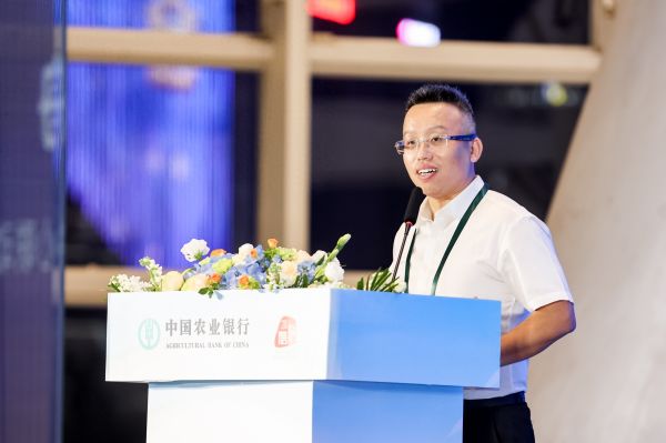 農(nóng)情億萬家 中國農(nóng)業(yè)銀行深化推進(jìn)“誠信、興商、惠民”主題消費(fèi)節(jié)